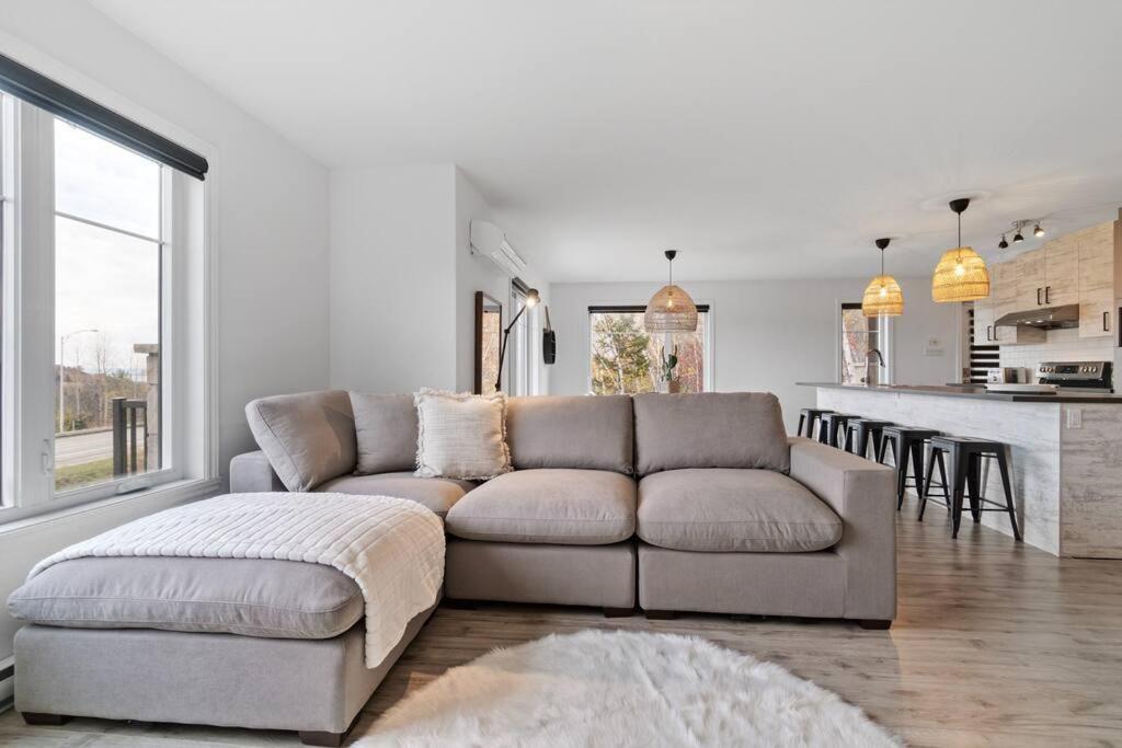 Initial - Boho - Mont-Sainte-Anne Appartement Beaupré Buitenkant foto